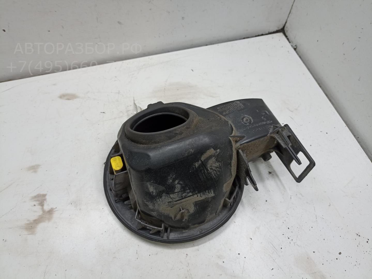 Лючок бензобака