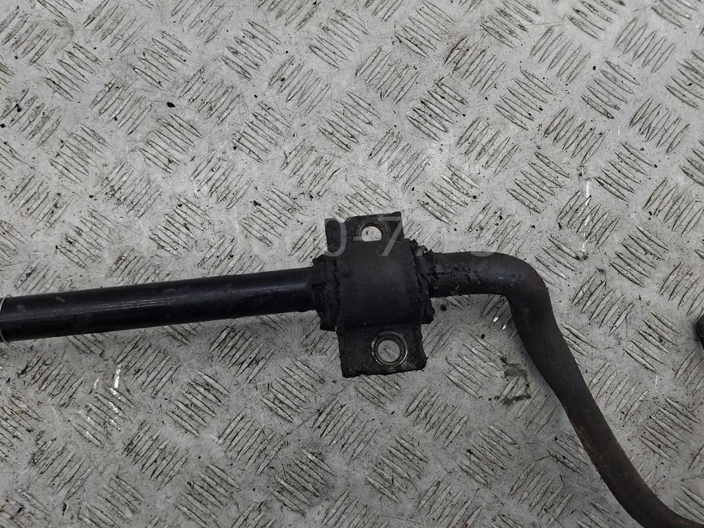 Стабилизатор передний