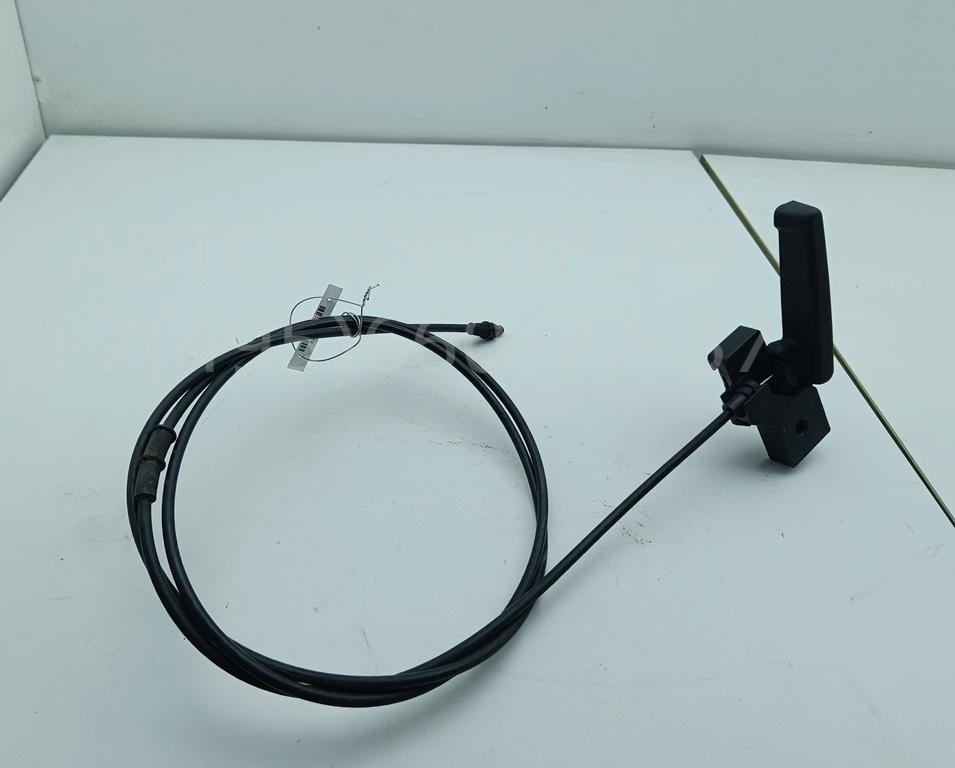 Трос открывания капота