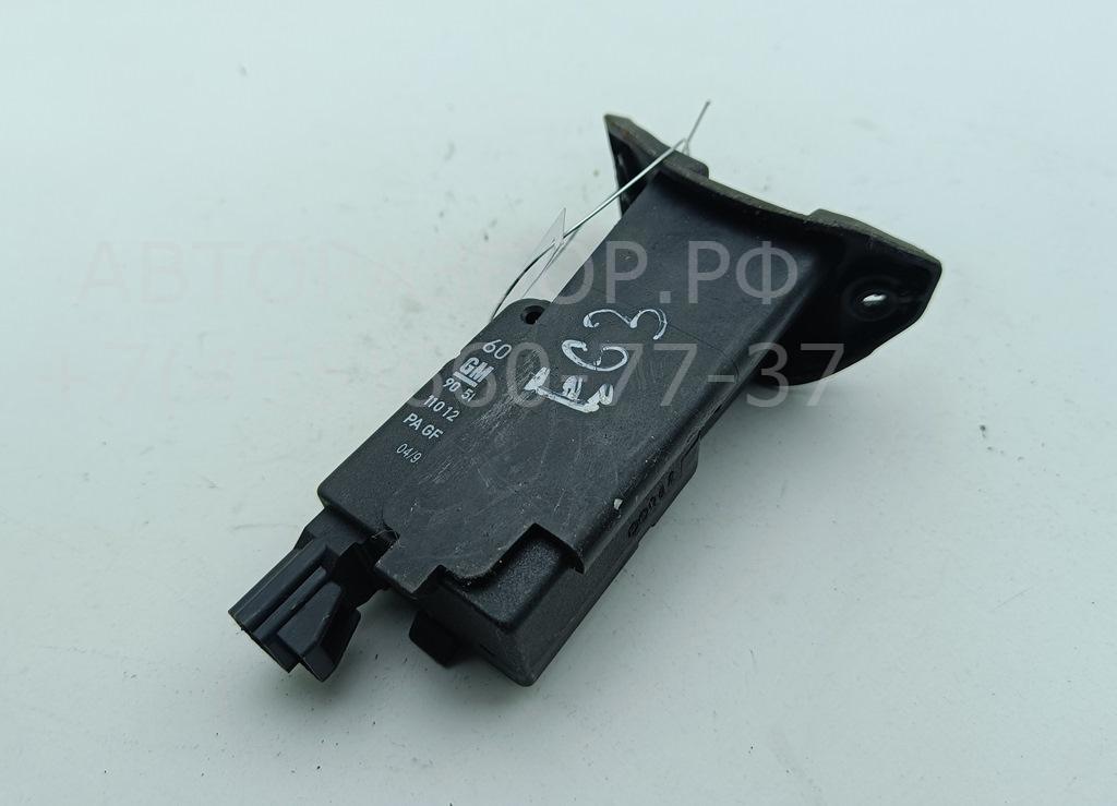 Активатор замка двери