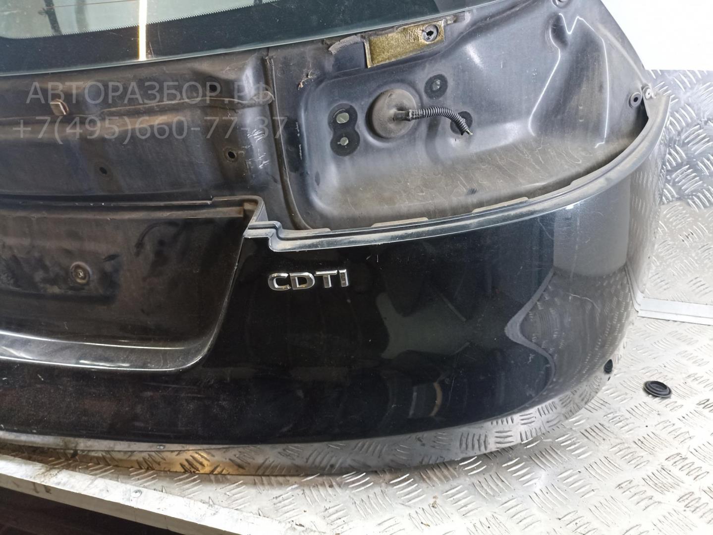 Дверь багажника