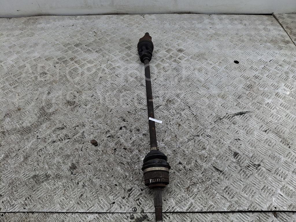Полуось передняя правая