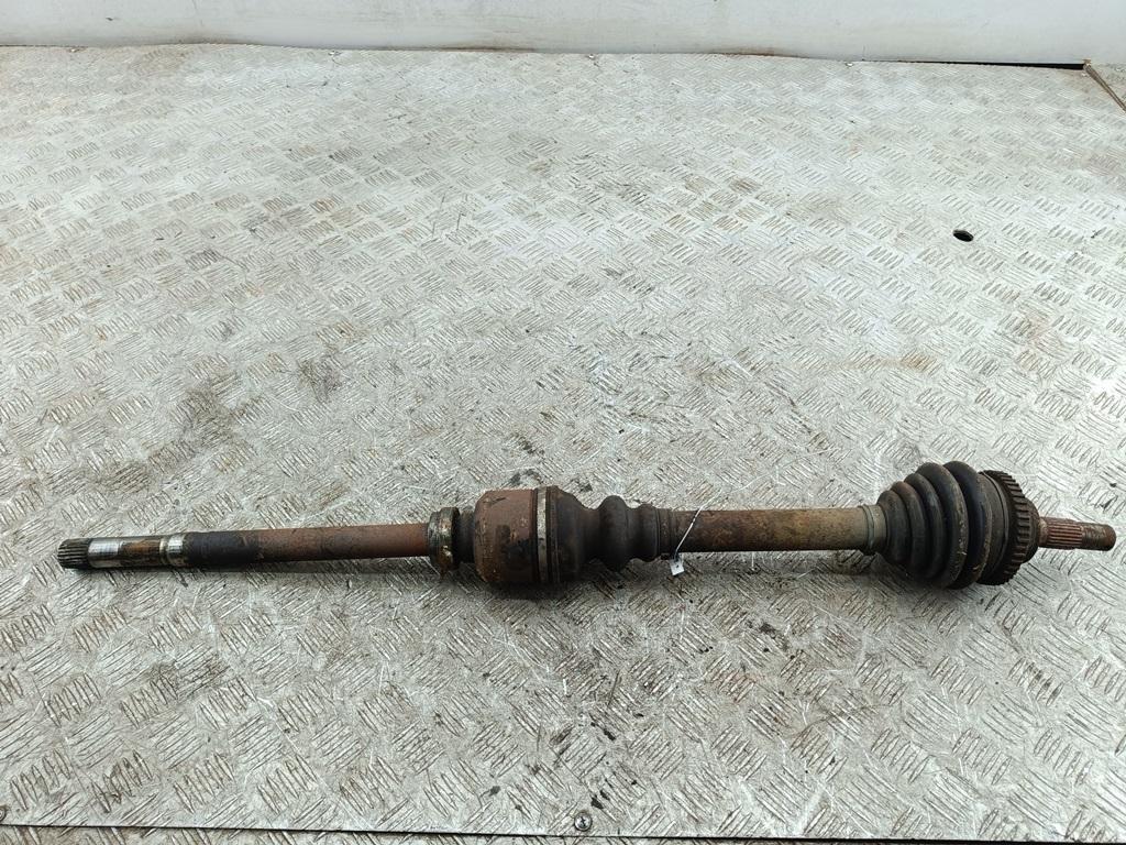 Полуось передняя правая