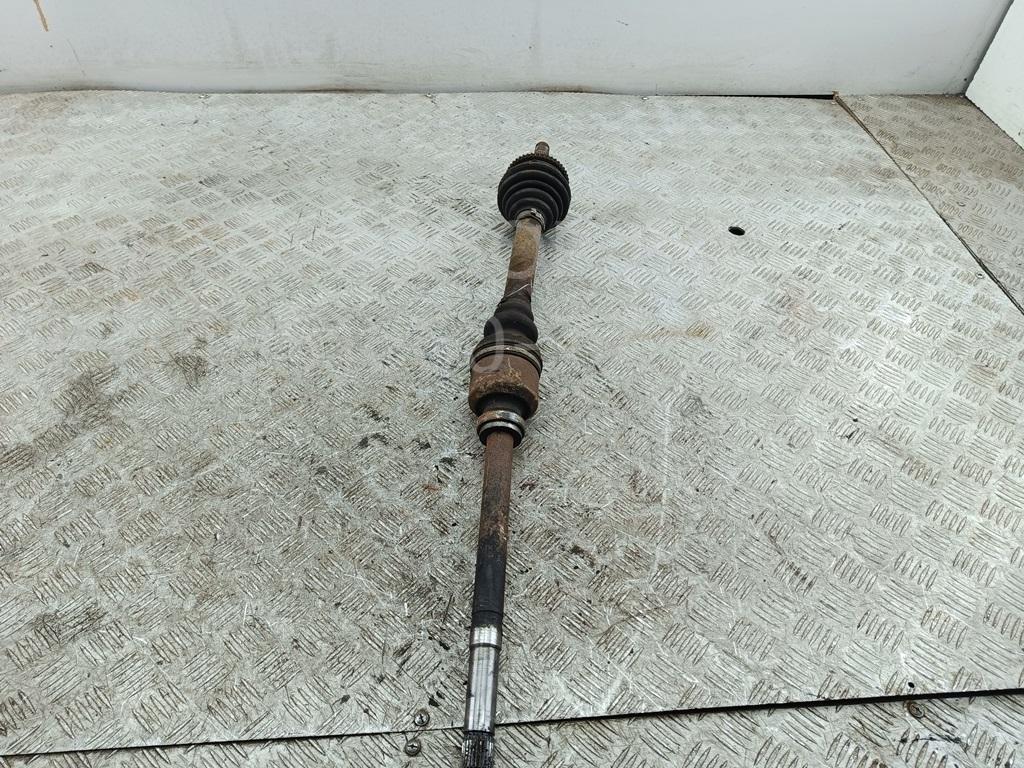 Полуось передняя правая