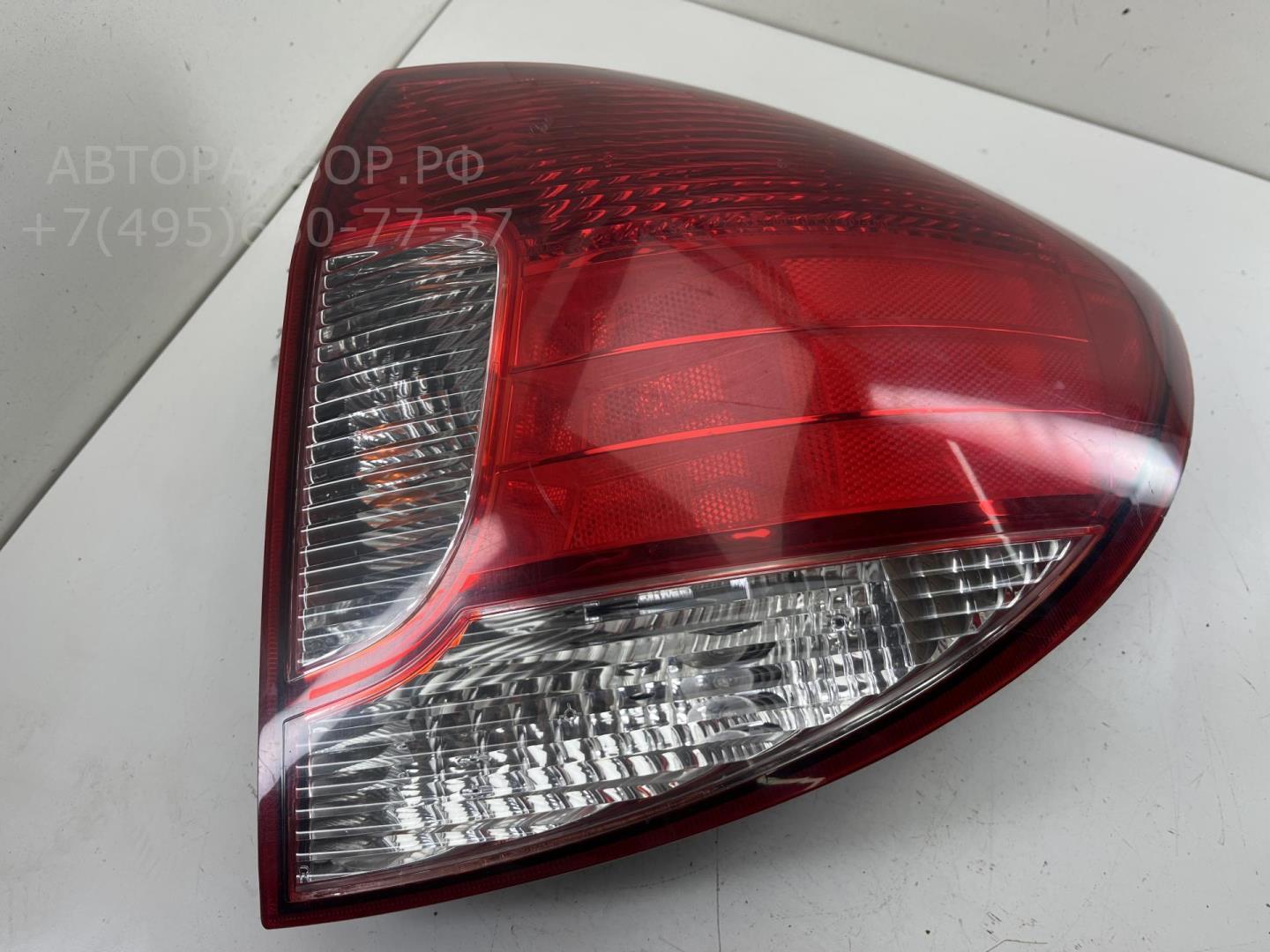 Фонарь задний правый