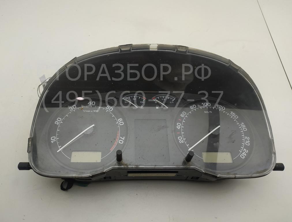 Панель приборов