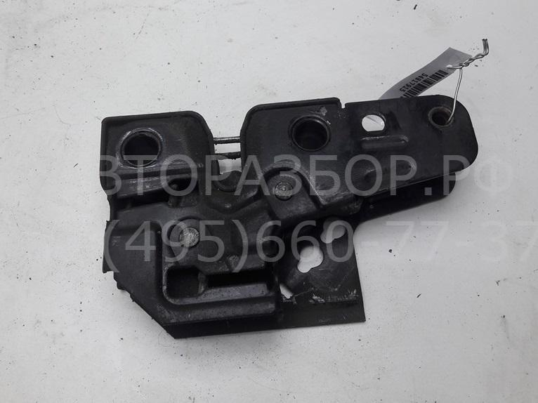 Замок капота