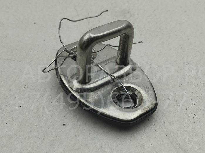 Ответная часть замка двери