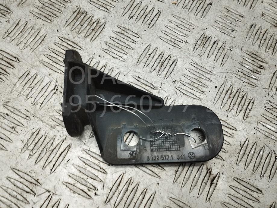 Кронштейн переднего бампера левый