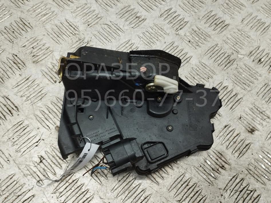 Замок двери задней правой