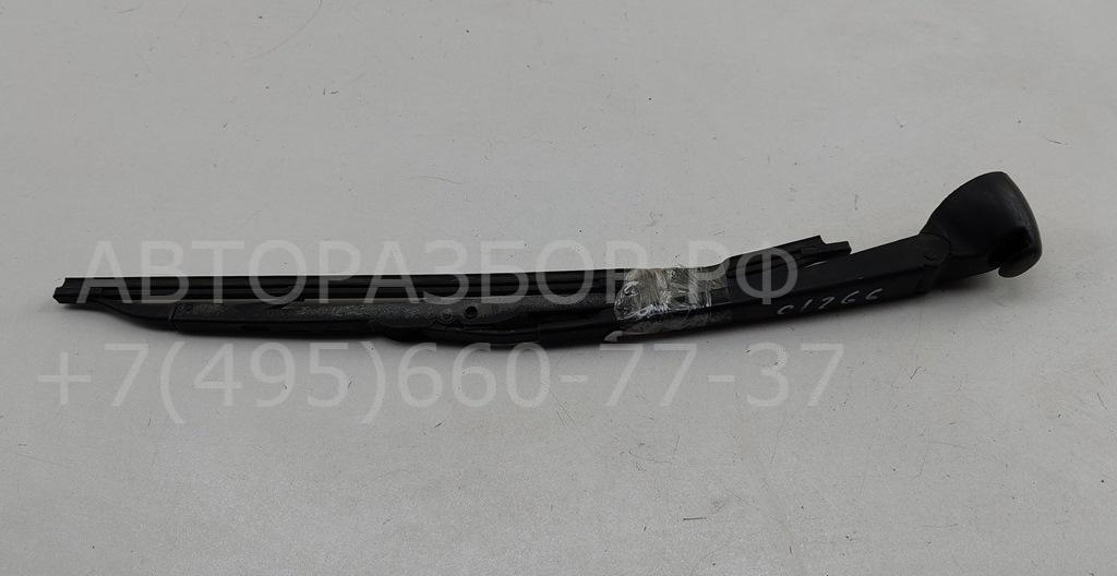 Поводок стеклоочистителя заднего