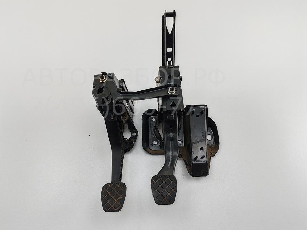 Блок педалей