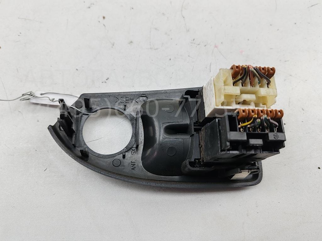 Кнопка стеклоподъемника