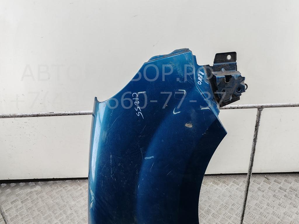 Крыло переднее правое