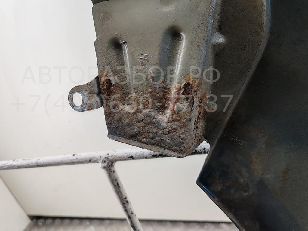 Крыло переднее правое