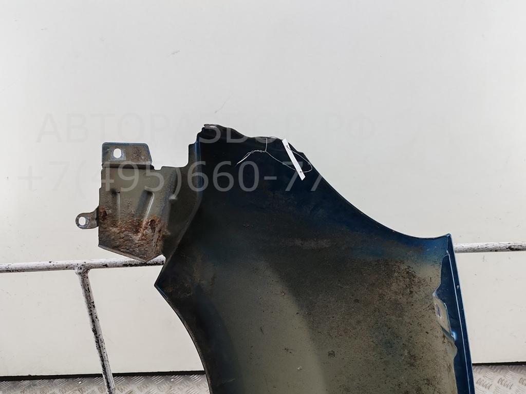 Крыло переднее правое