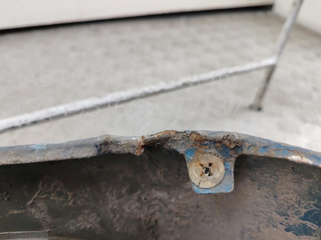 Крыло переднее левое