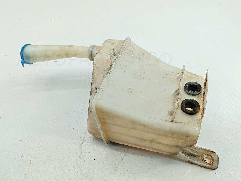 Бачок омывателя лобового стекла