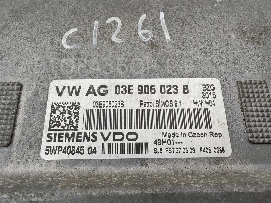 Блок управления двигателем