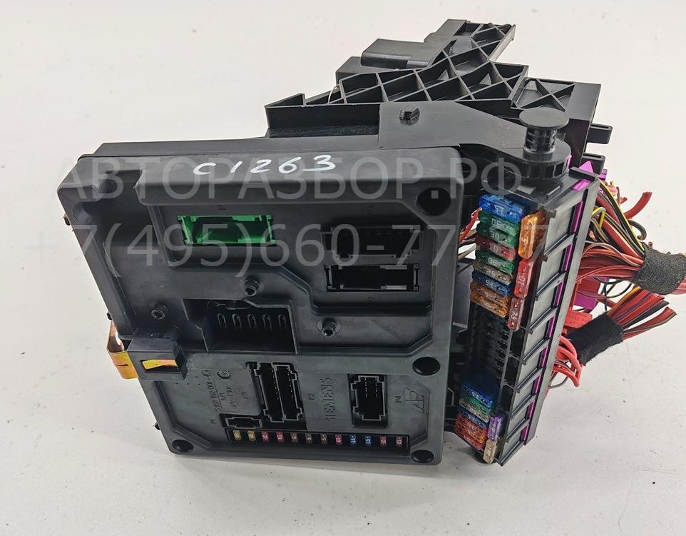 Блок предохранителей