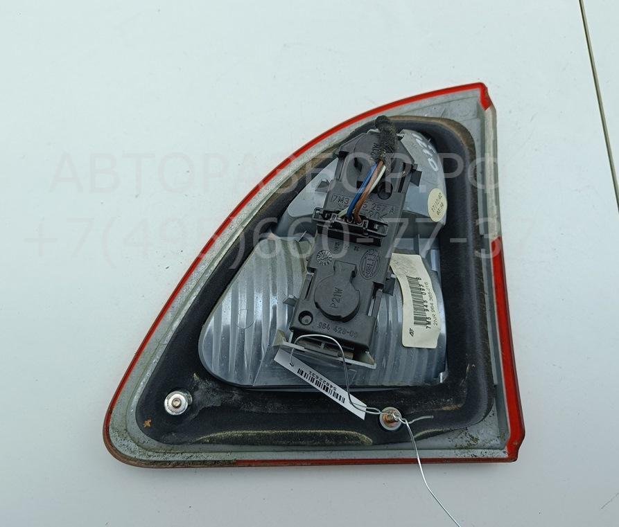 Фонарь задний внутренний левый