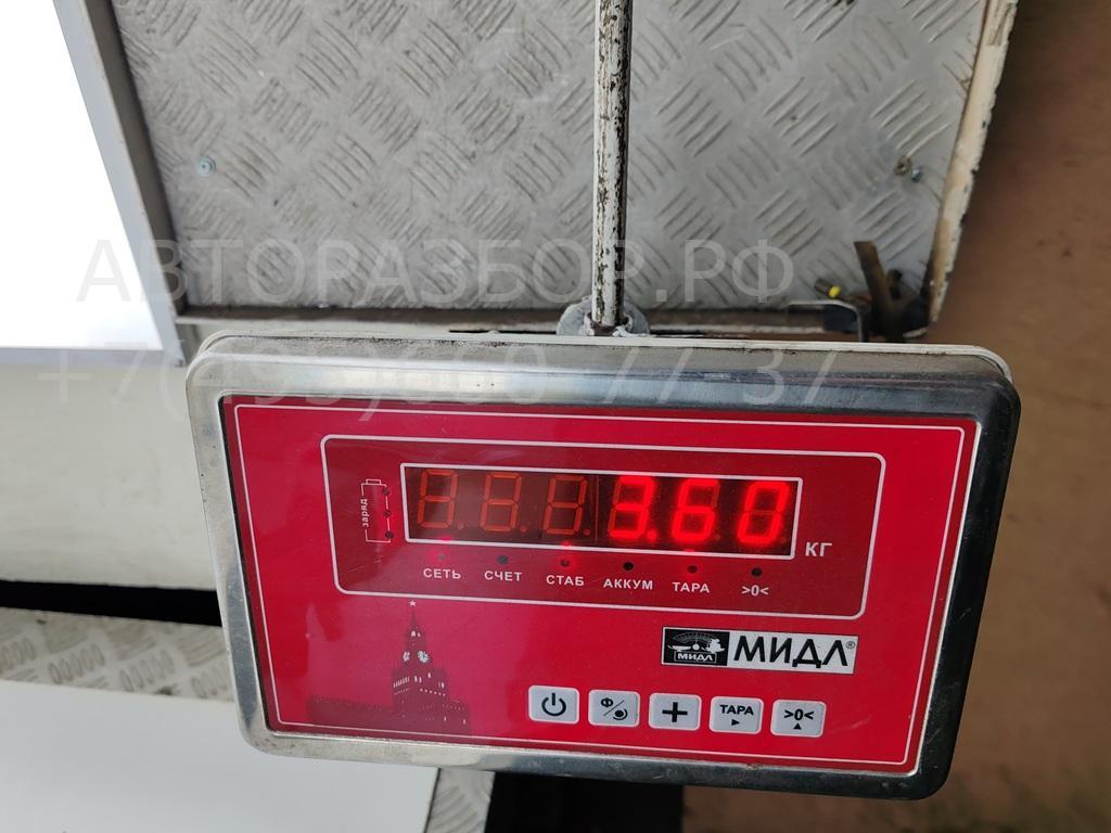 Шторка багажника