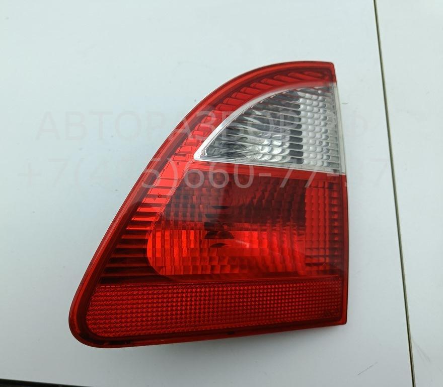 Фонарь задний внутренний правый