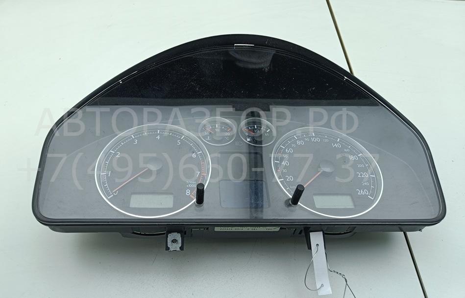 Панель приборов