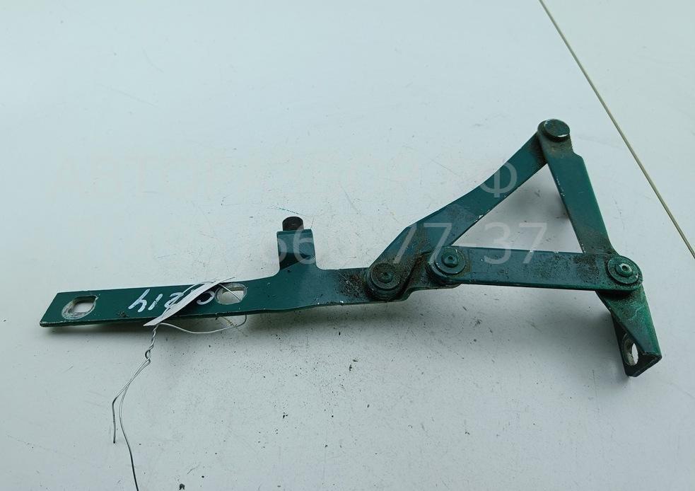 Петля капота правая