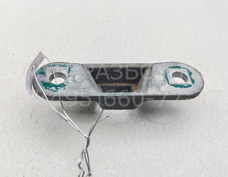 Ответная часть замка двери