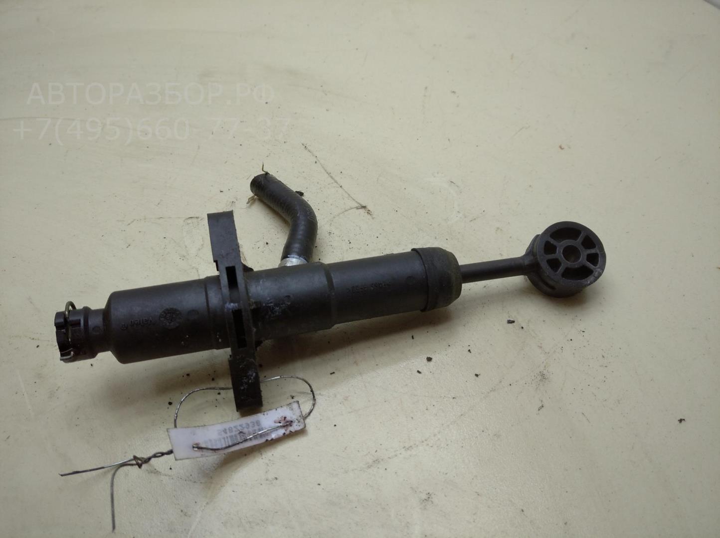 Цилиндр сцепления главный