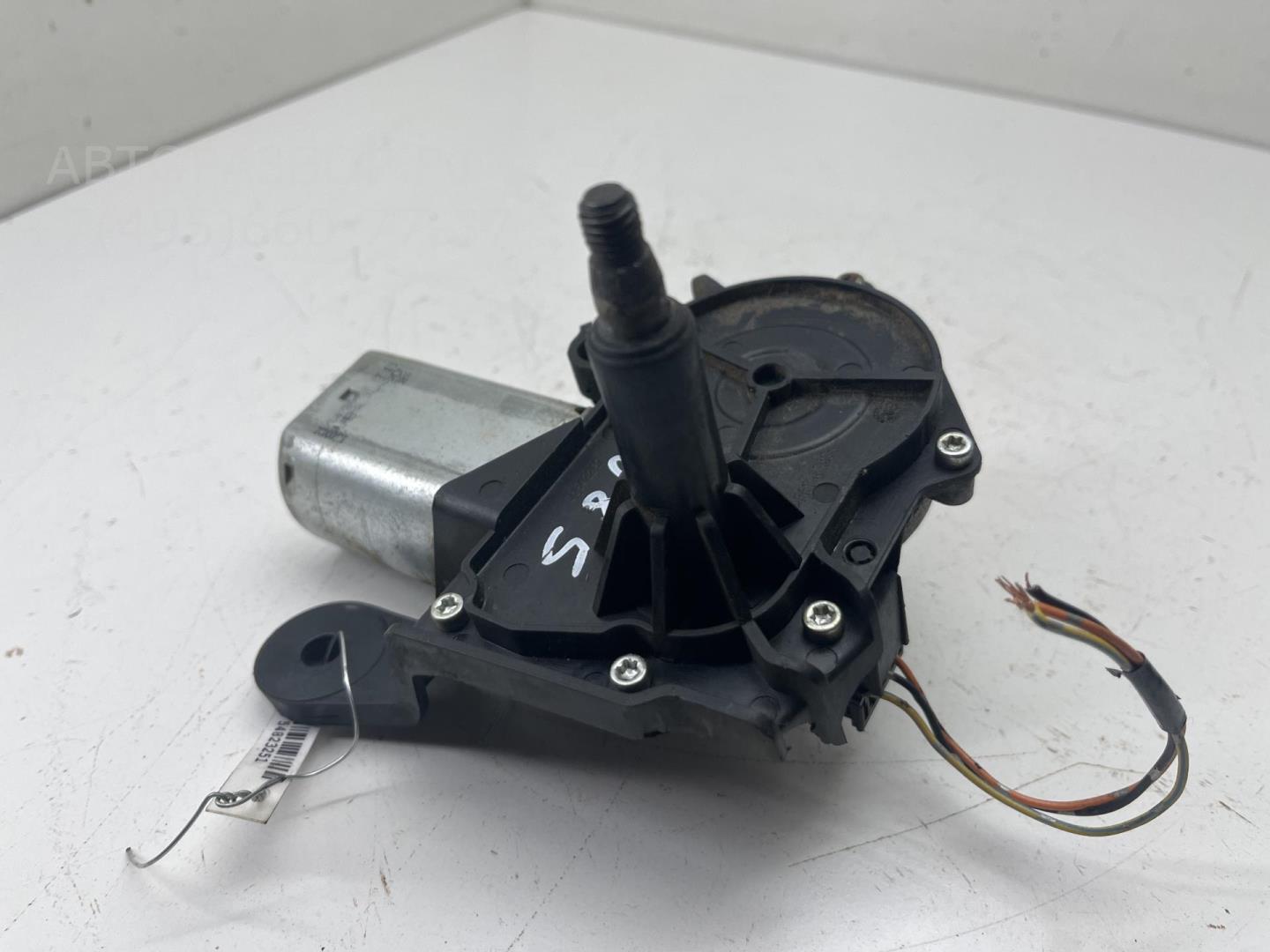 Моторчик стеклоочистителя задний