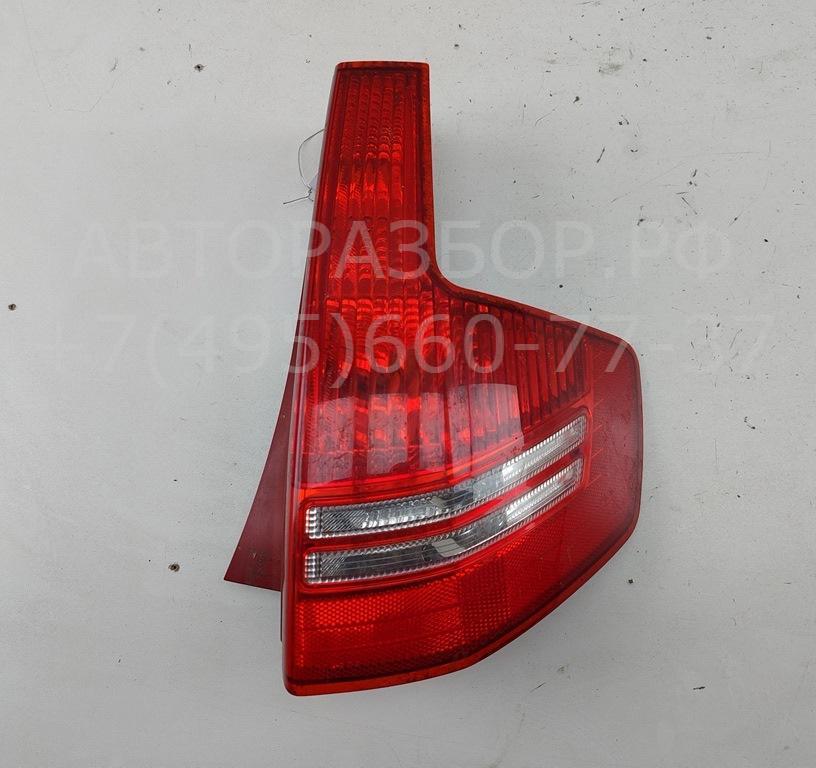 Фонарь задний правый