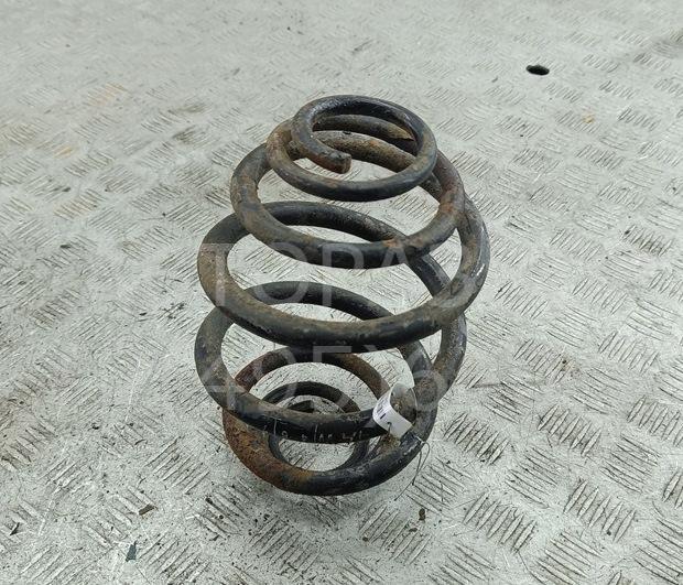 Пружина задняя