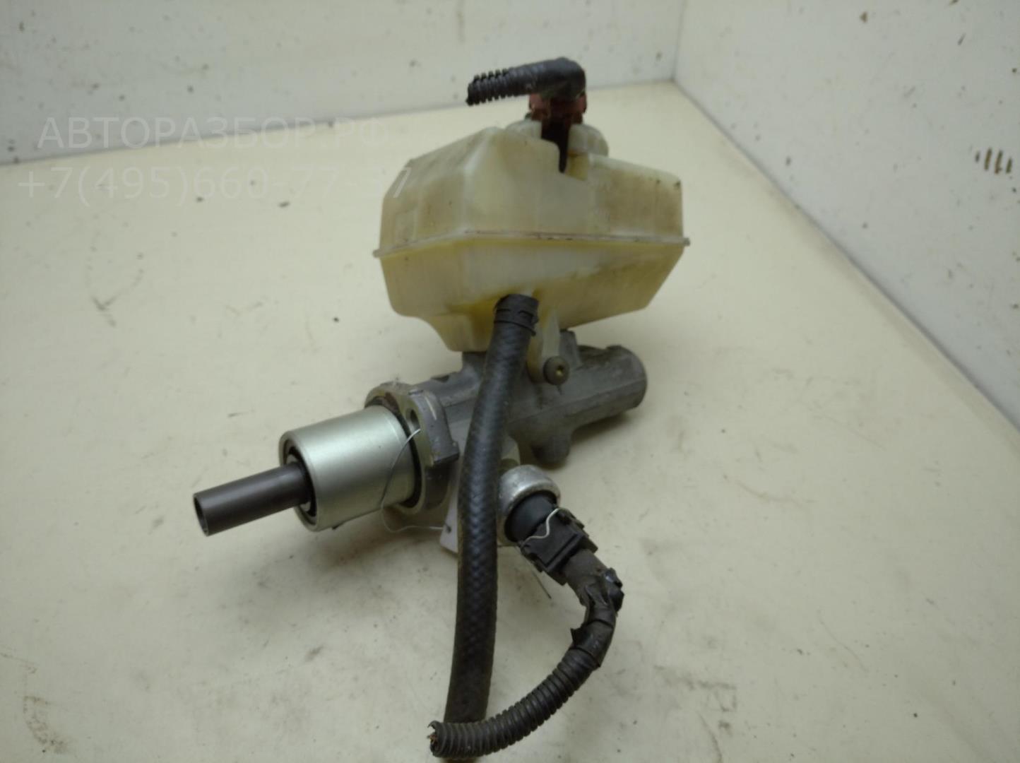 Цилиндр тормозной главный