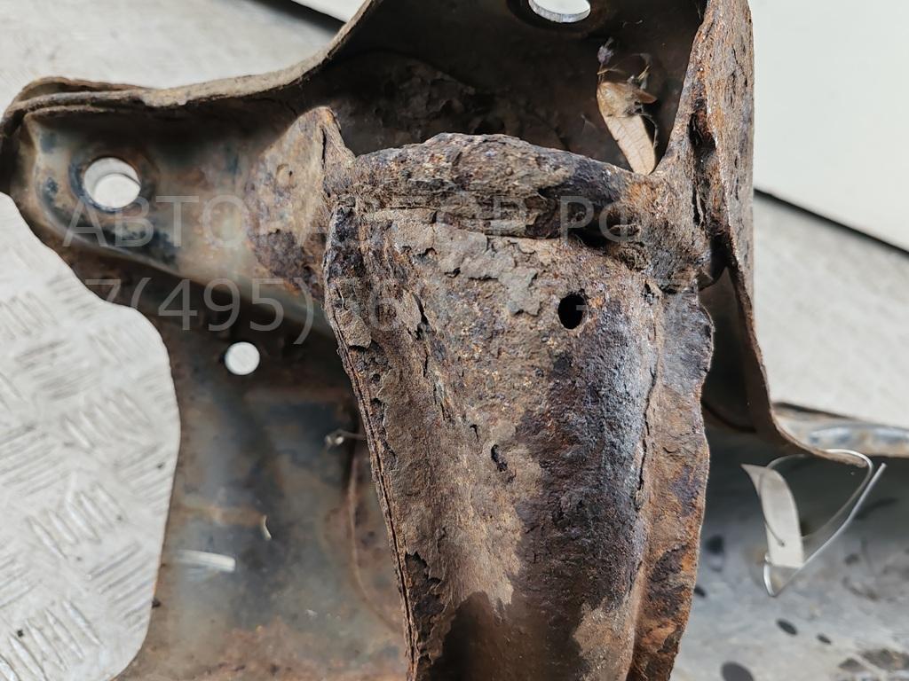 Балка подмоторная