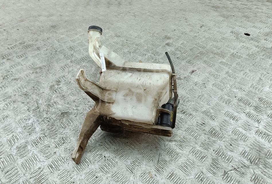 Бачок омывателя лобового стекла