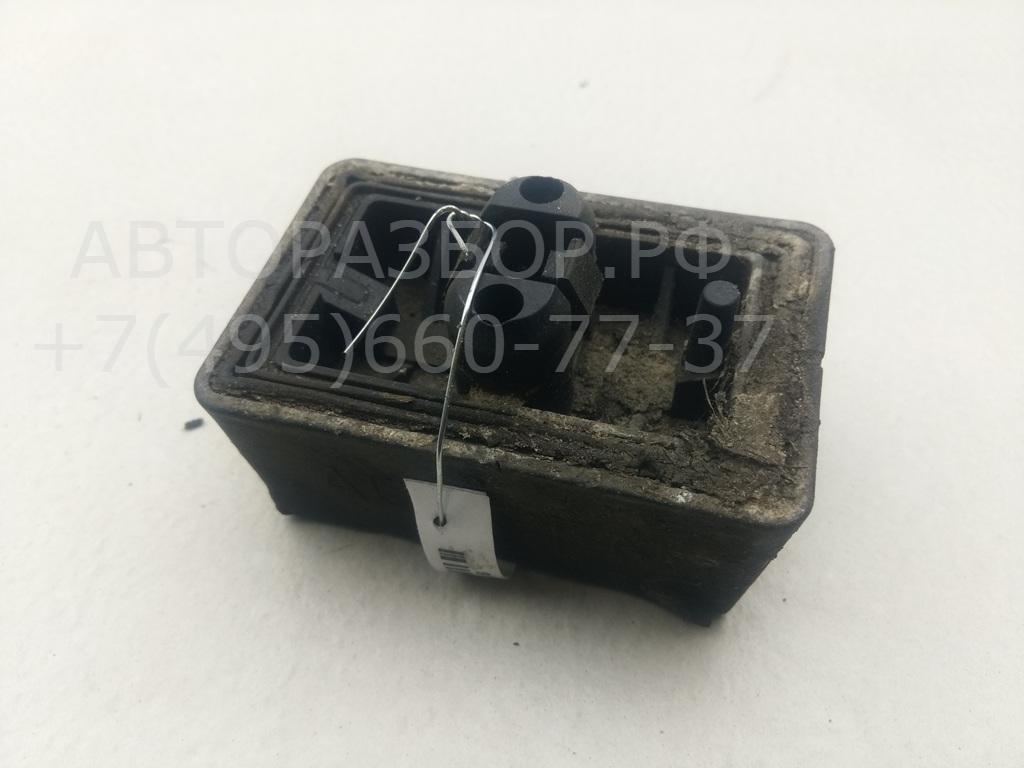 Заглушка поддомкратника