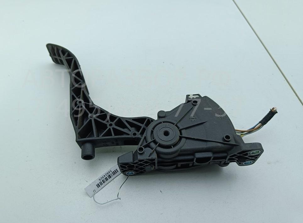 Педаль газа