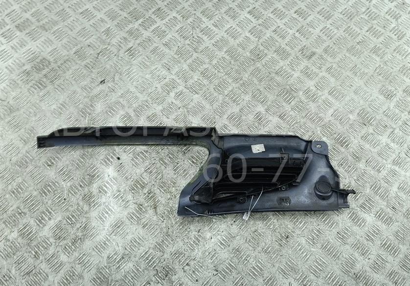 Решетка радиатора правая