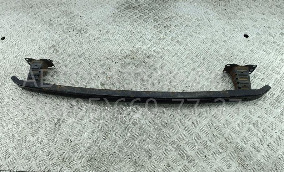 Усилитель переднего бампера