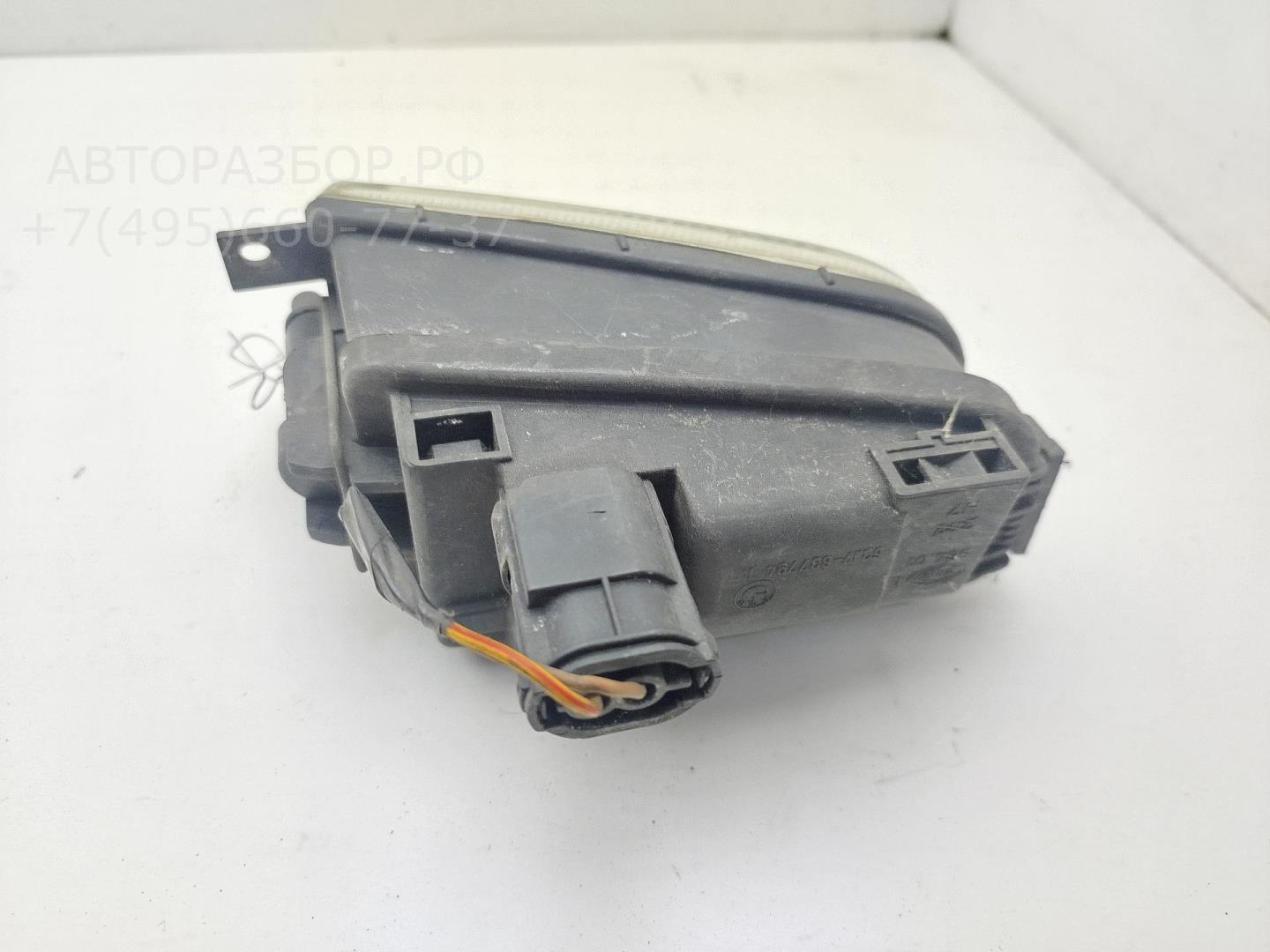 Фара противотуманная левая