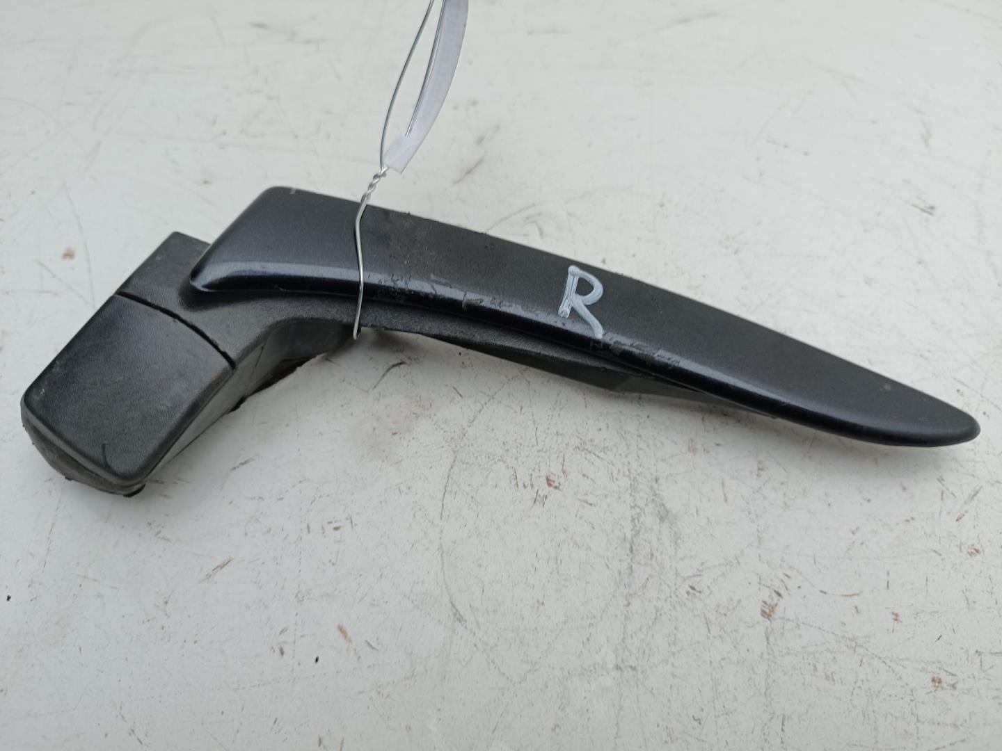 Молдинг лобового стекла