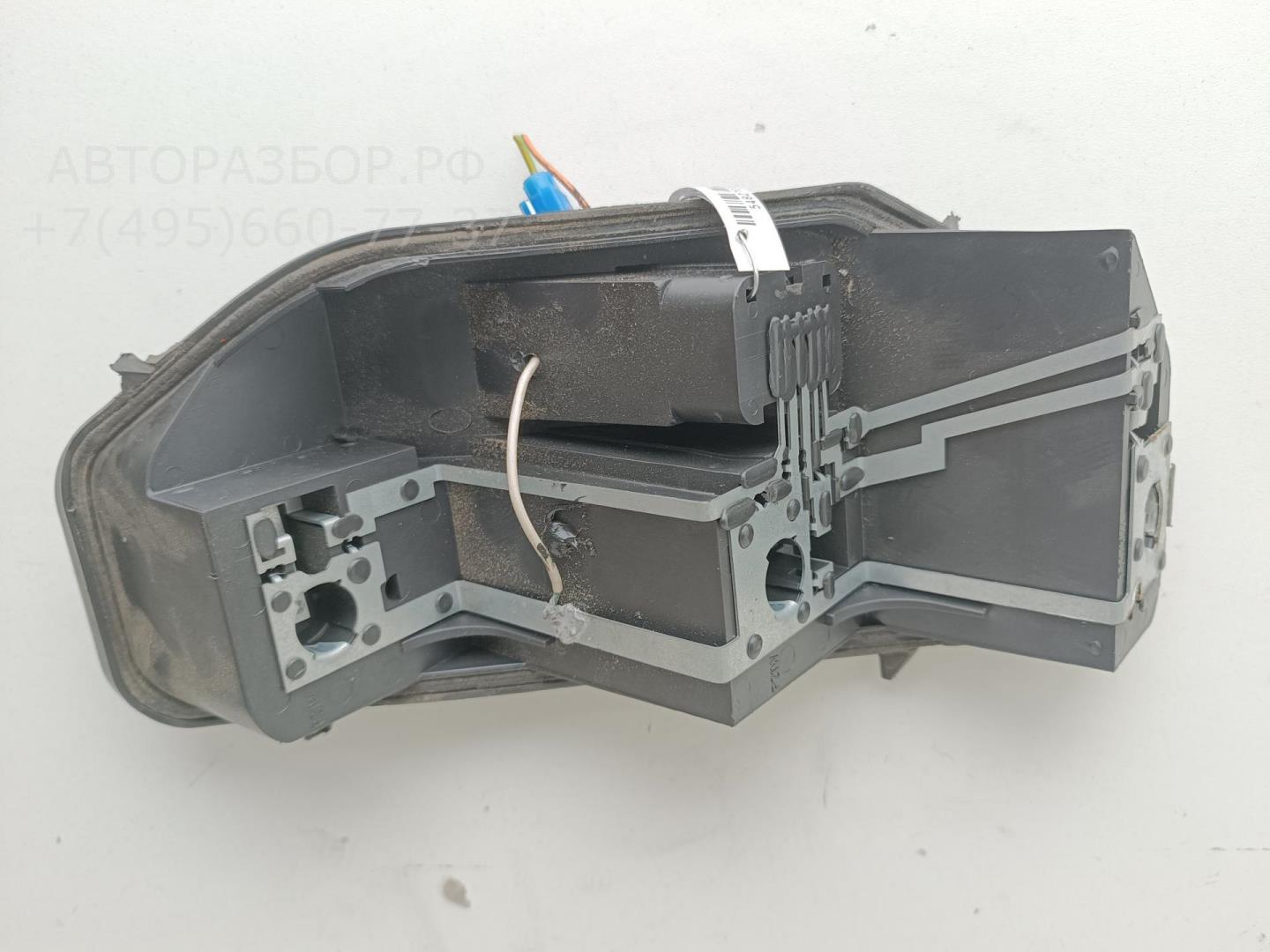 Плата заднего фонаря левого