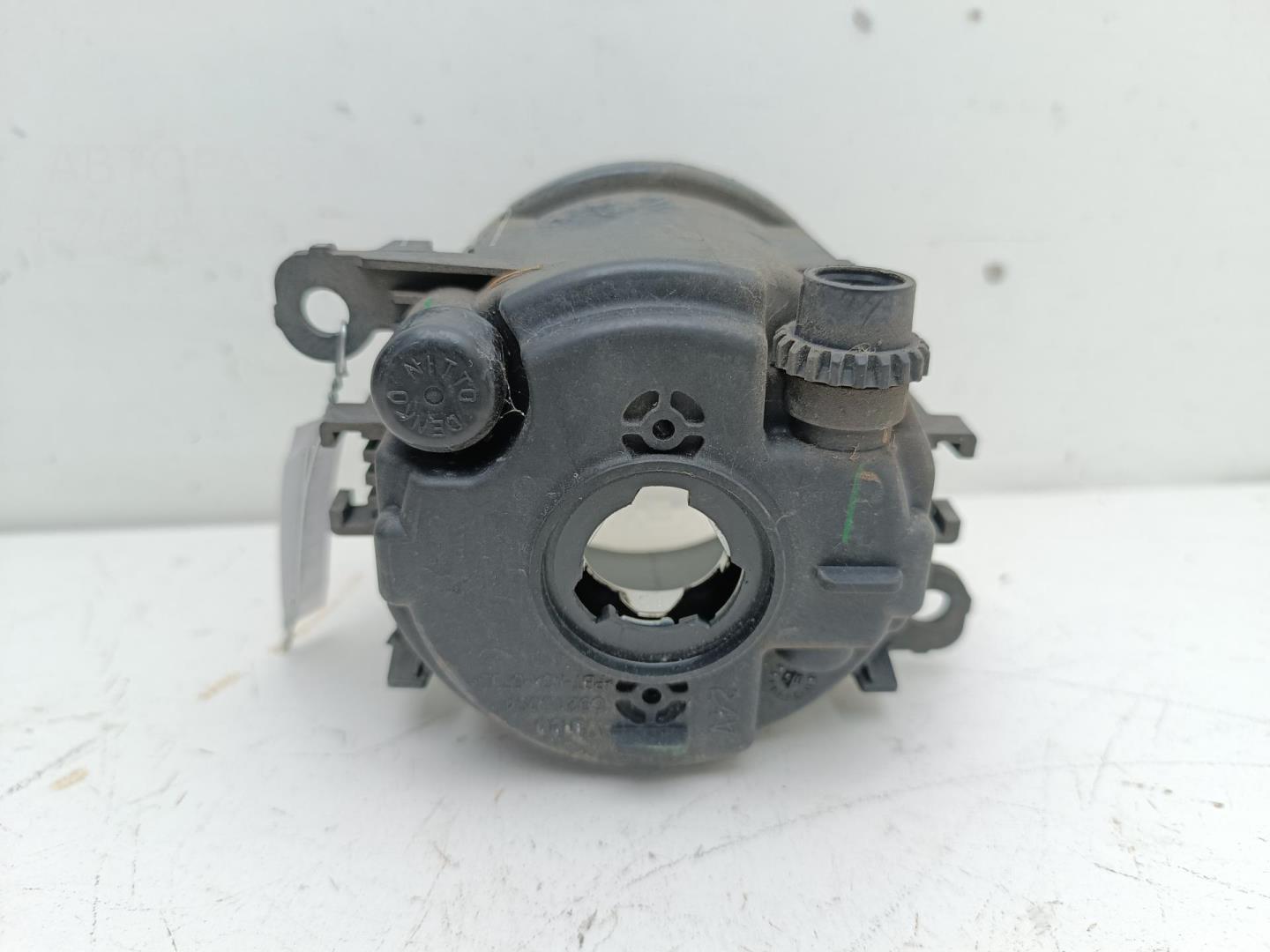 Фара противотуманная левая