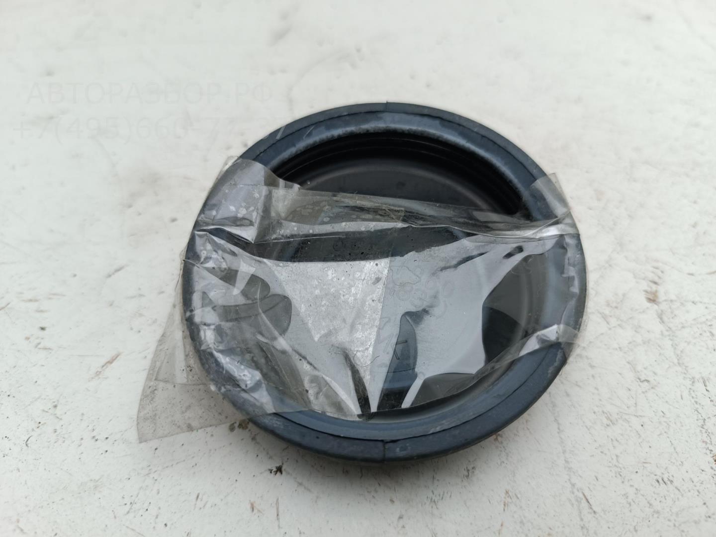 Крышка фары левой