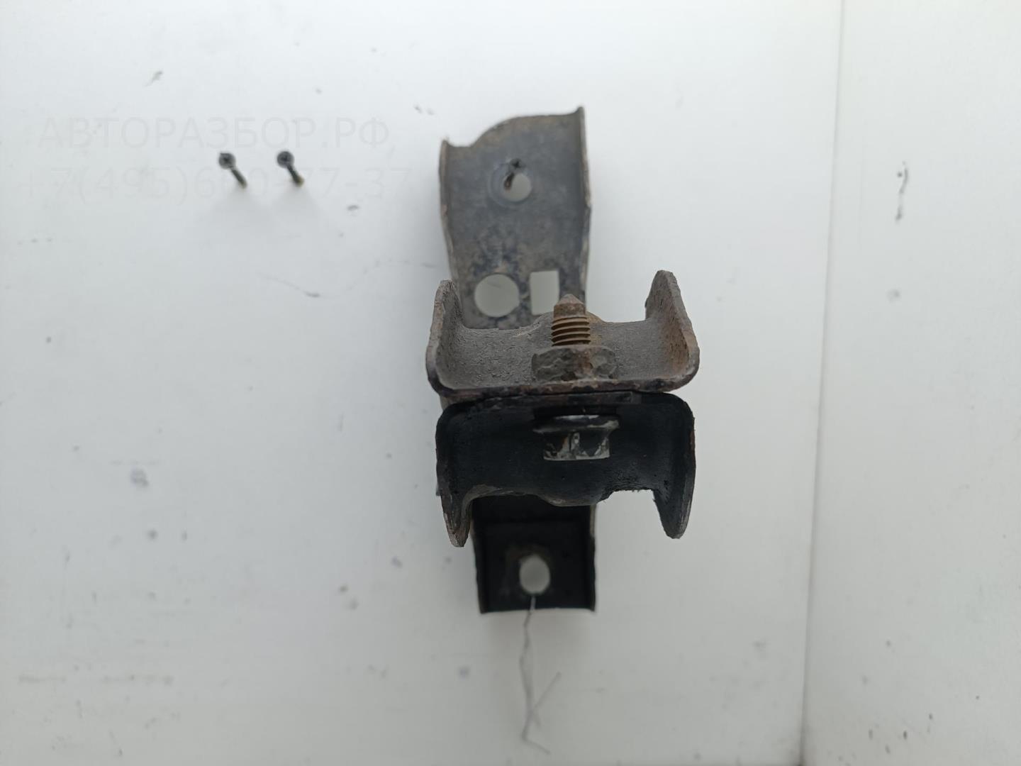 Кронштейн крепления заднего стабилизатора