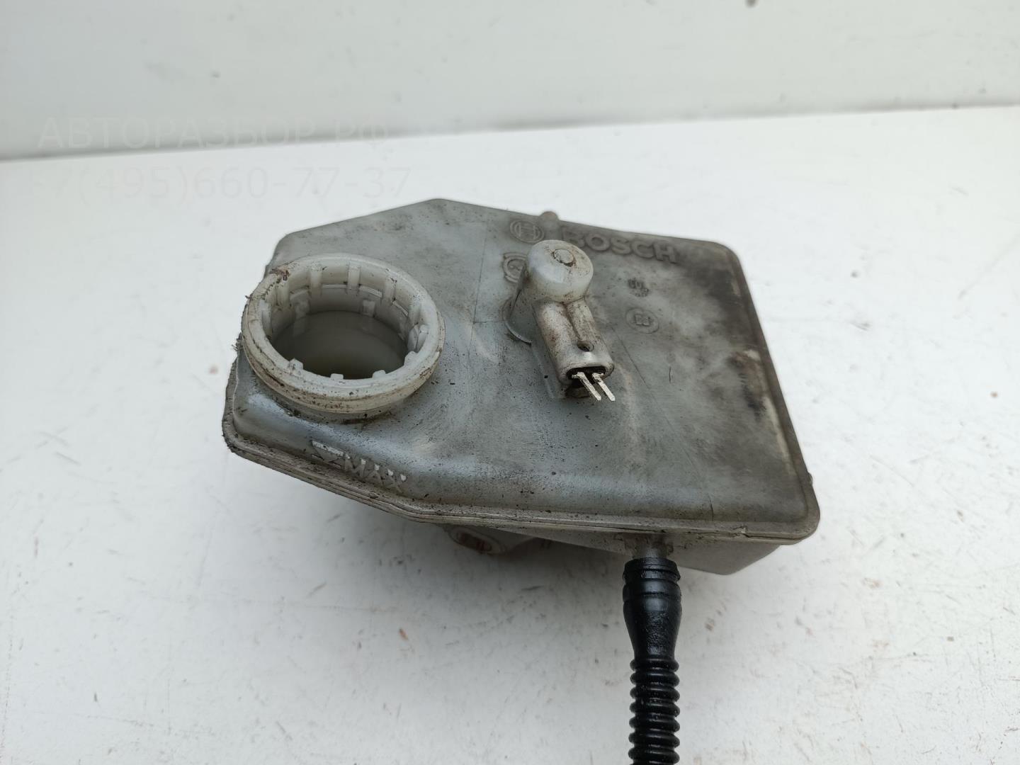 Бачок главного тормозного цилиндра