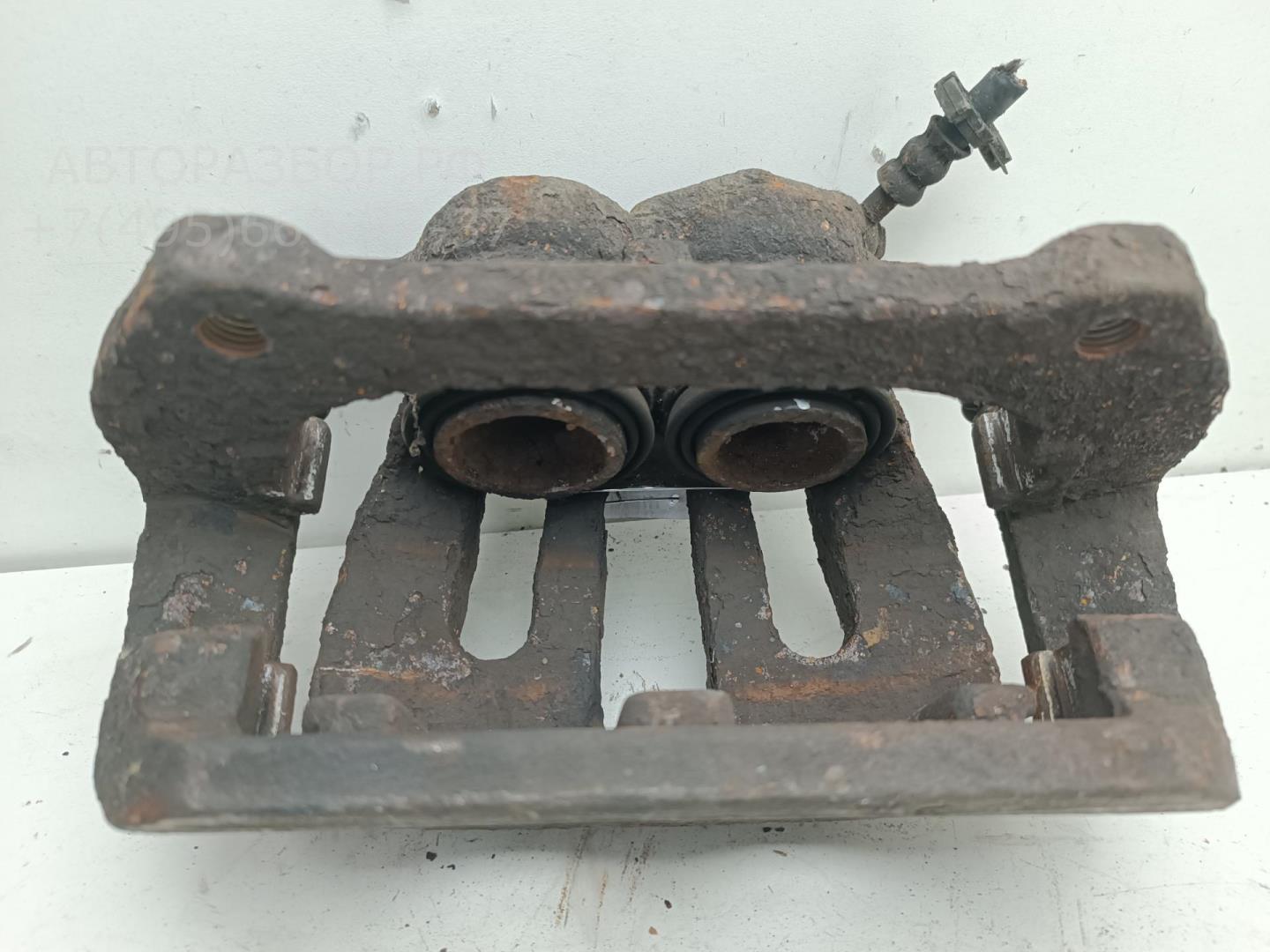 Суппорт передний правый