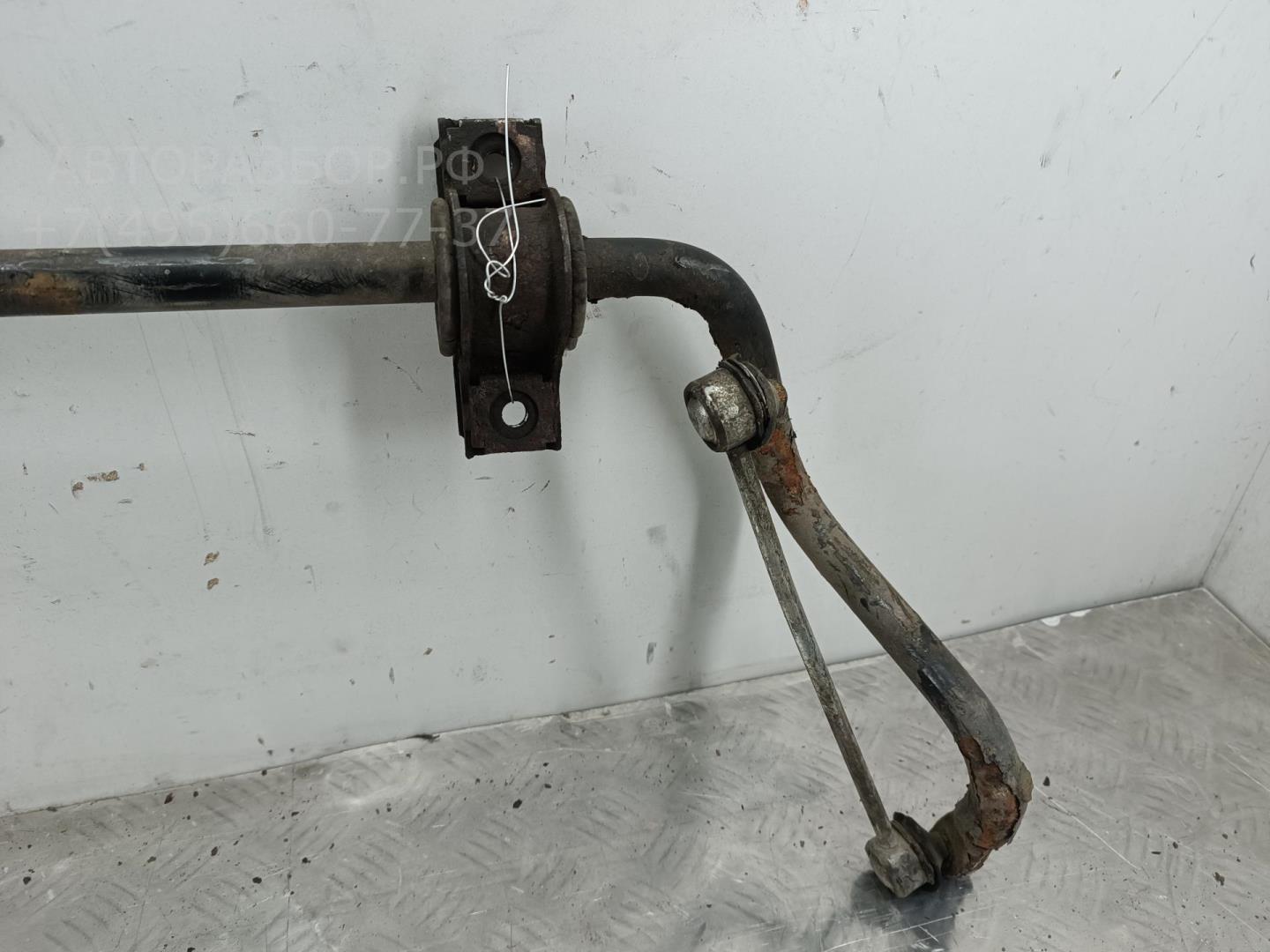 Стабилизатор передний